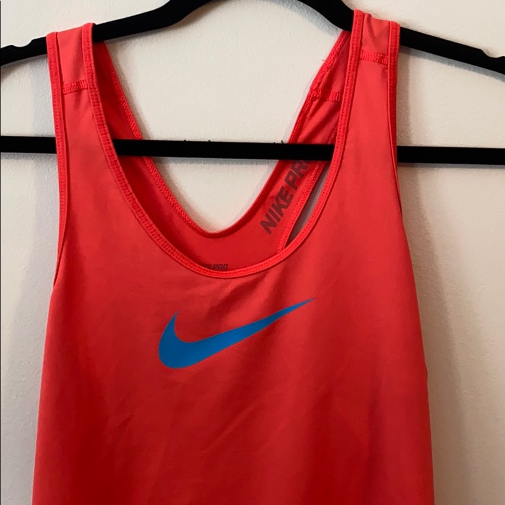 Nike Pro Racerback Tank - Picture 2 of 6